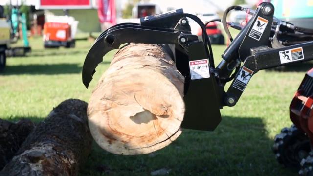 Rental store for GRAPPLE ATTACHMENT FOR SK750 752 in Highland MI